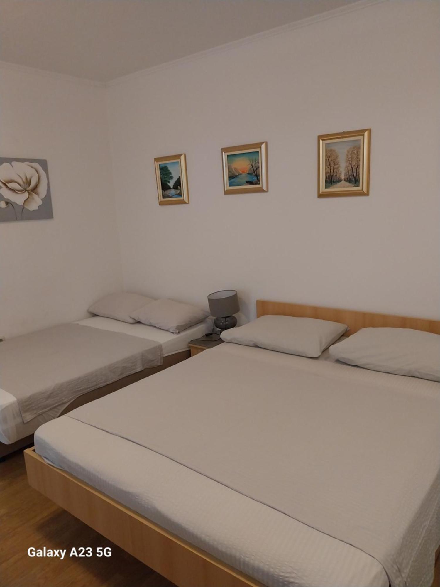 Apartmani Liberan Neum Cameră foto