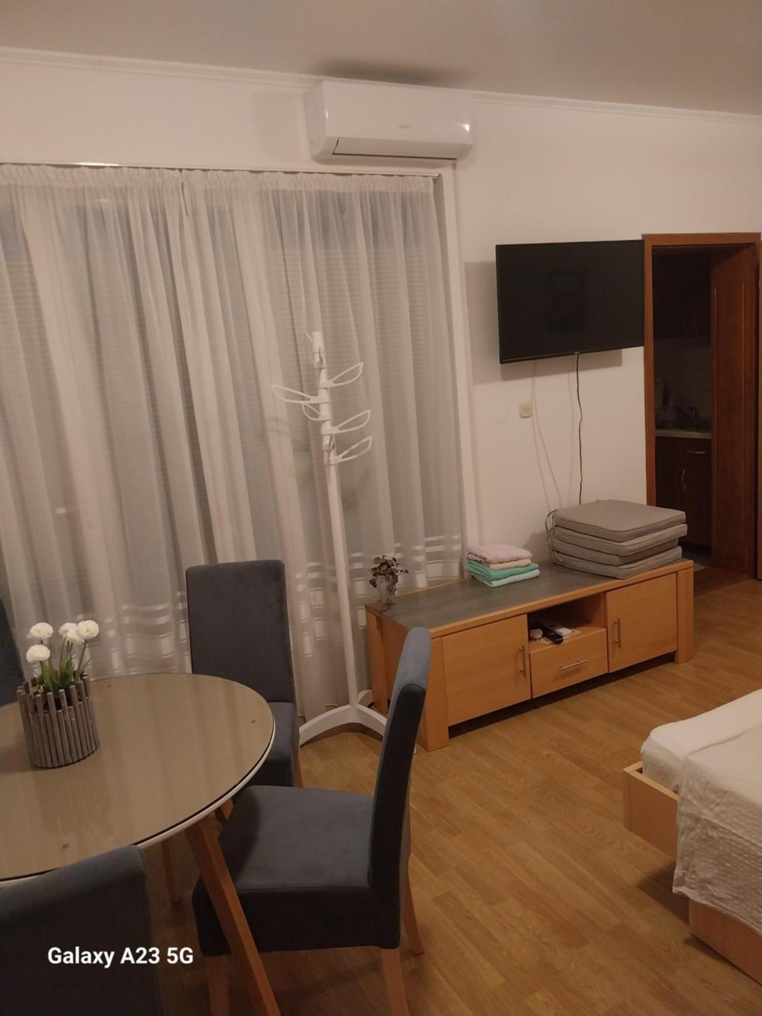 Apartmani Liberan Neum Exterior foto