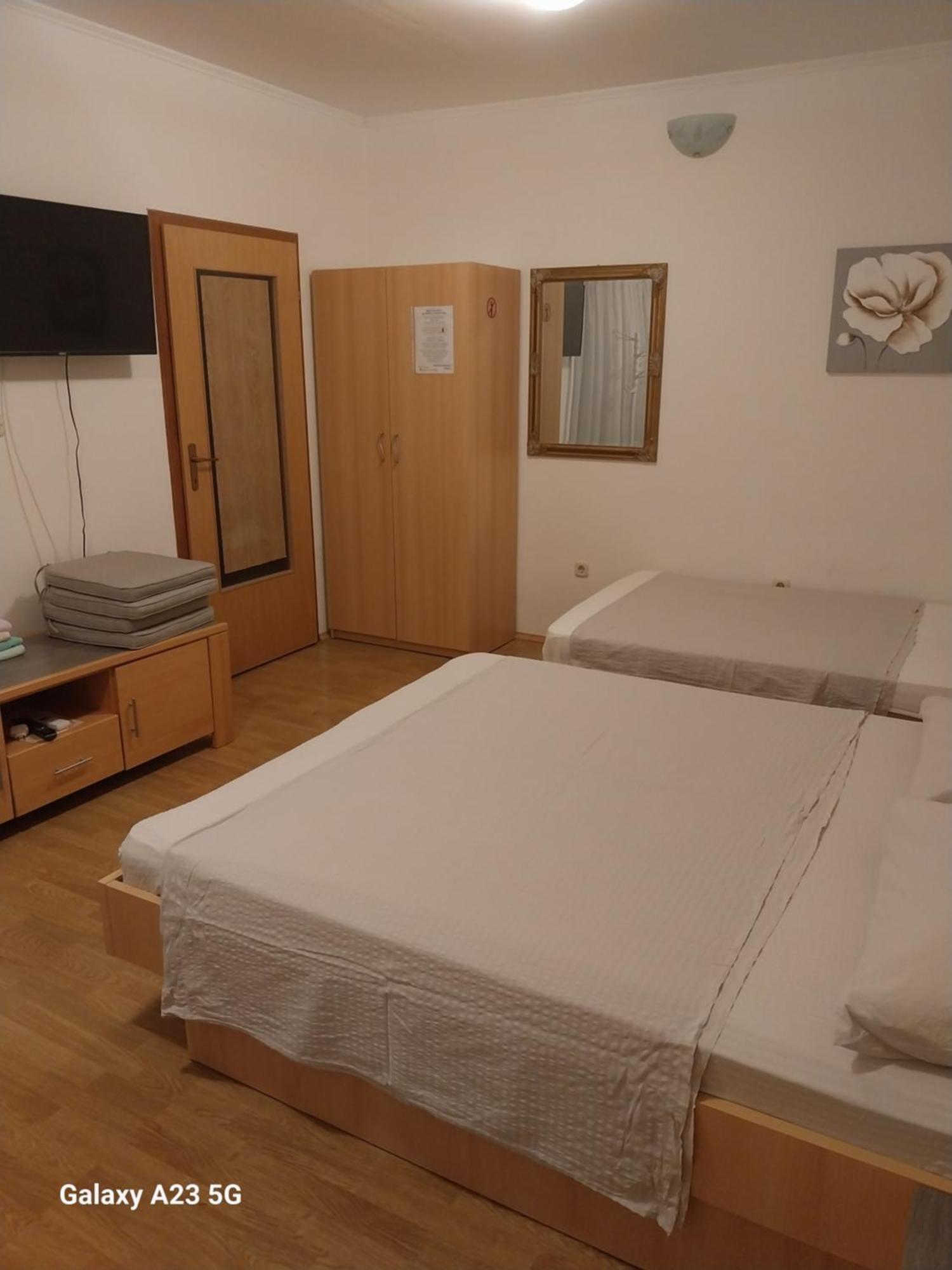 Apartmani Liberan Neum Exterior foto