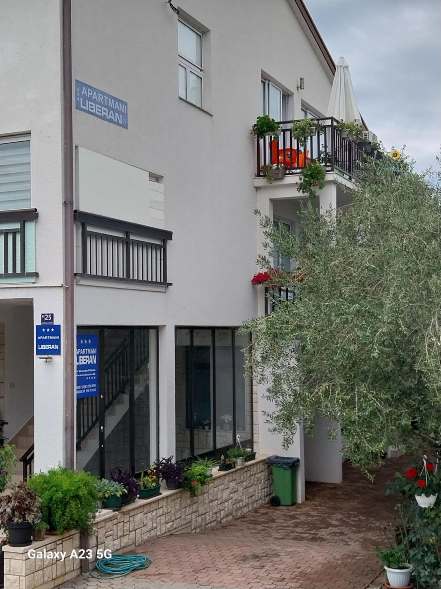 Apartmani Liberan Neum Exterior foto