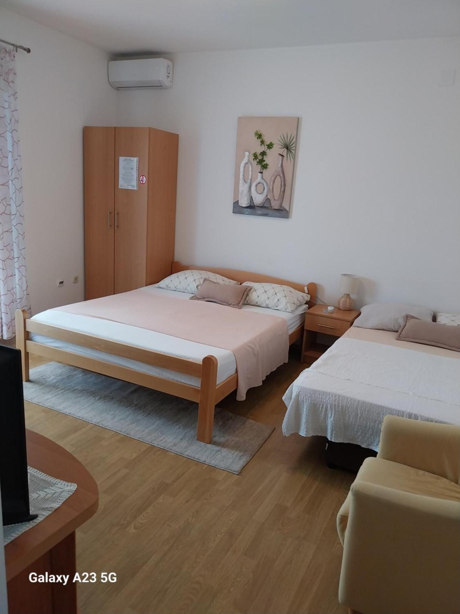 Apartmani Liberan Neum Exterior foto
